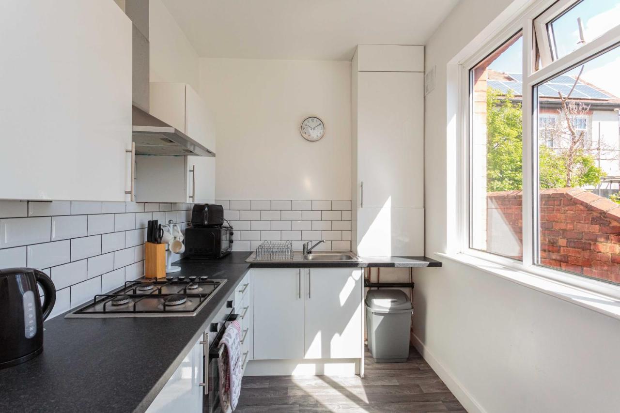 Cherry Property - Mulberry Suite Blackpool Buitenkant foto